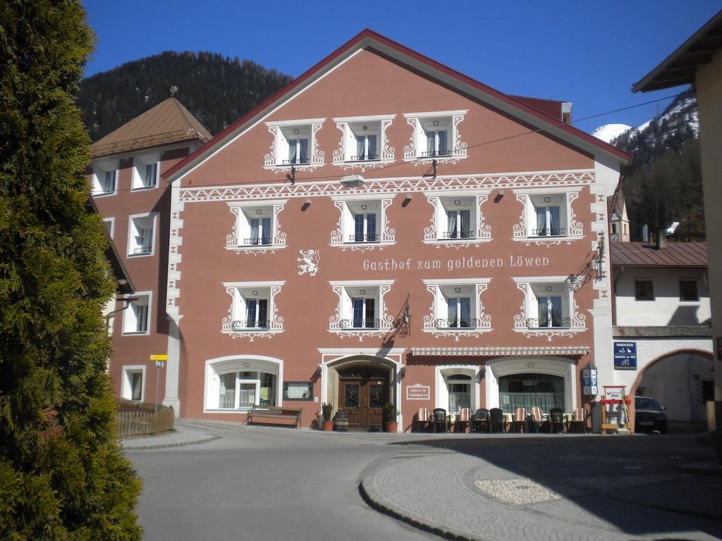 Gasthof Zum Goldenen Loewen Nauders Esterno foto